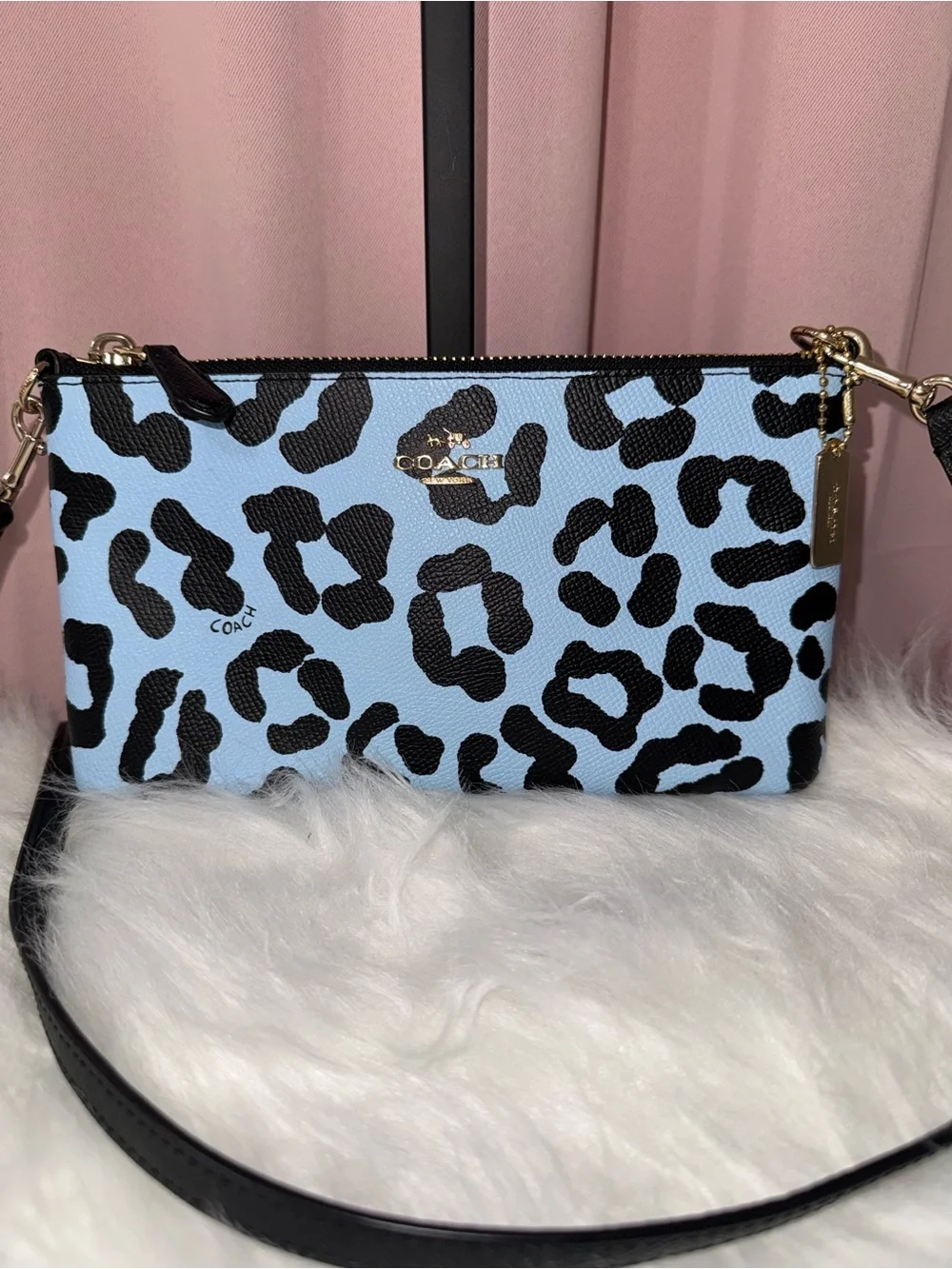 🐆 Coach Leopard Crossbody – Cute… but make it a little savage - Picture 5 of 7